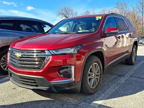 2023 Chevrolet Traverse LT Leather