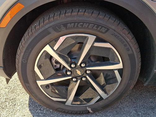 2026 Chevrolet Equinox EV LT 1