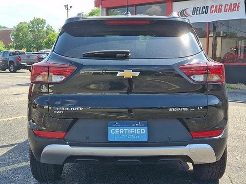 Mosaic Black Metallic 2023 Chevrolet Trailblazer LT