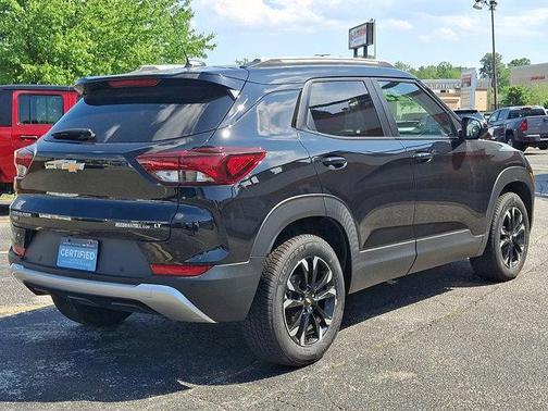 Mosaic Black Metallic 2023 Chevrolet Trailblazer LT