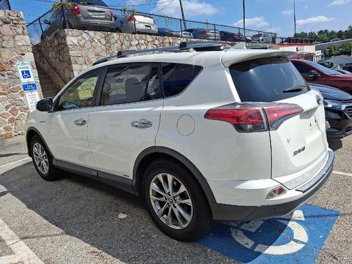 2017 Toyota RAV4 Hybrid Limited