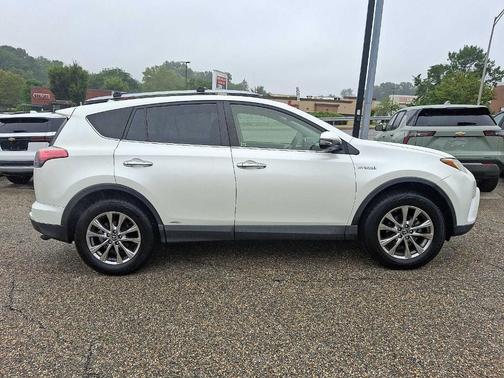 2017 Toyota RAV4 Hybrid Limited