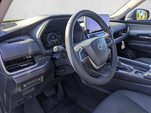 2026 Toyota Grand Highlander Hybrid XLE