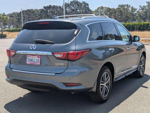 2016 INFINITI QX60 Base