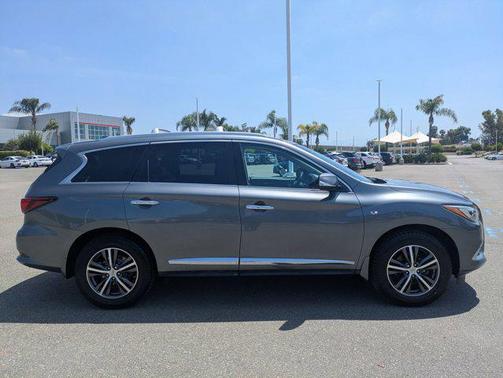 2016 INFINITI QX60 Base