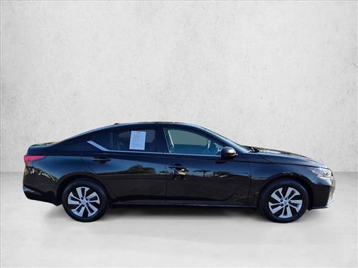 Super Black 2025 Nissan Altima S