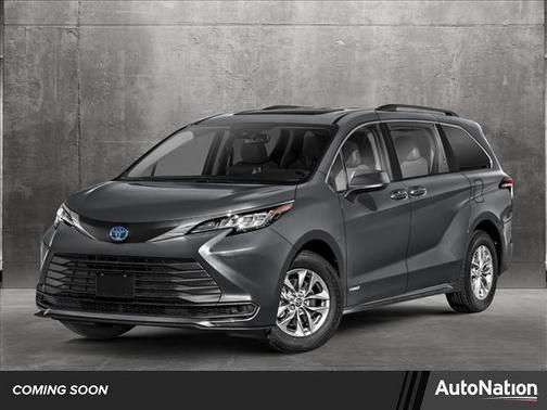 2025 Toyota Sienna LE