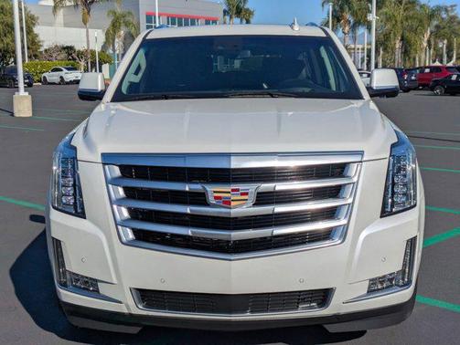 2018 Cadillac Escalade ESV Premium Luxury