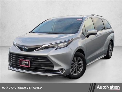 2022 Toyota Sienna XLE