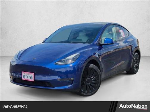 Deep Blue Metallic 2023 Tesla Model Y Long Range Dual Motor All-Wheel Drive