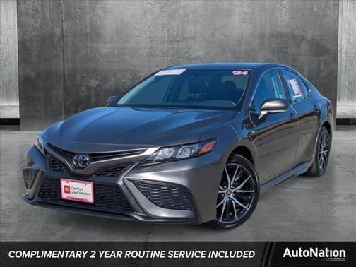 2024 Toyota Camry SE