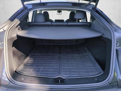 2026 Tesla Model Y Premium Rear-Wheel Drive