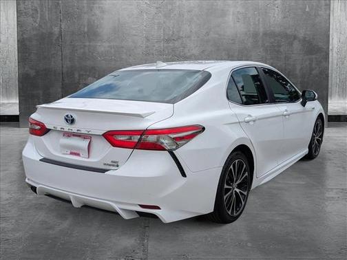 2018 Toyota Camry Hybrid SE