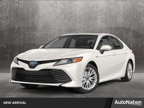 2018 Toyota Camry Hybrid SE