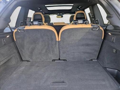 2024 Volvo XC90 B6 Ultimate Bright Theme 7-Seater