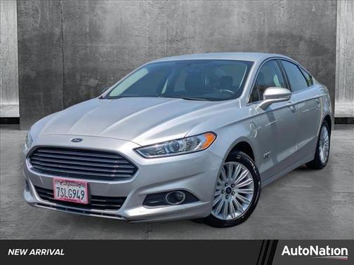 2016 Ford Fusion Energi SE Luxury
