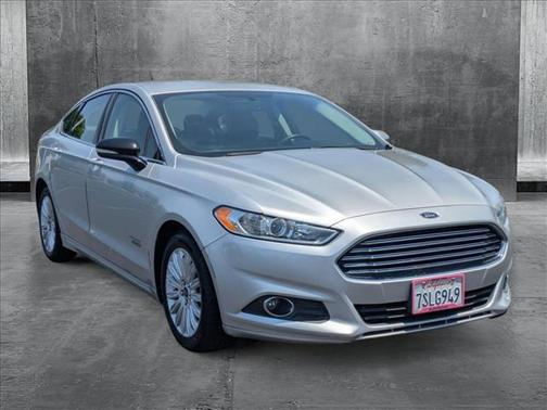 2016 Ford Fusion Energi SE Luxury