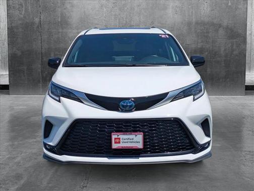 2021 Toyota Sienna XSE 7 Passenger
