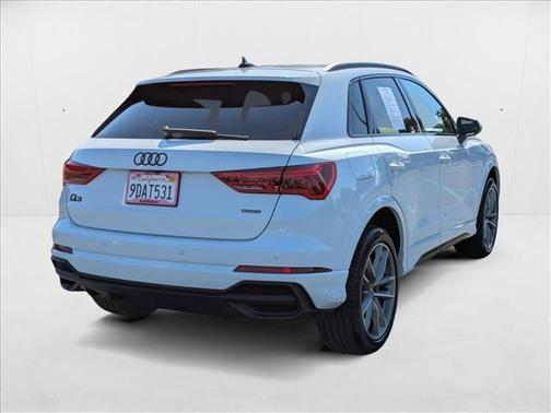 2023 Audi Q3 Premium 45 TFSI S line quattro Tiptronic