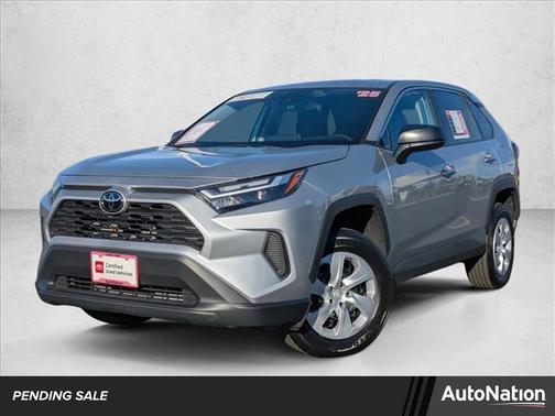 2025 Toyota RAV4 LE