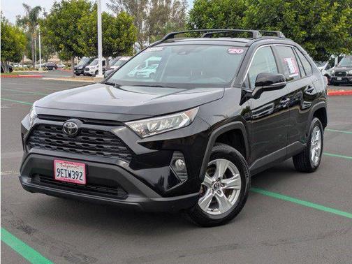 2020 Toyota RAV4 XLE