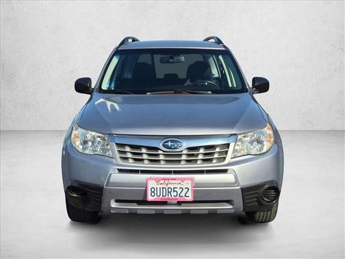 Ice Silver Metallic 2012 Subaru Forester 2.5X