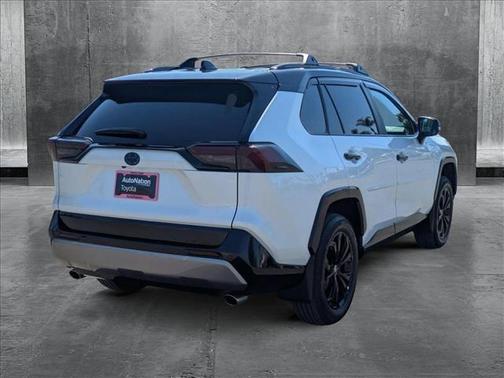 2024 Toyota RAV4 Hybrid SE