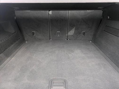 Carrara White Metallic 2021 Porsche Cayenne Cayenne