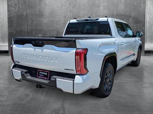 2025 Toyota Tundra Hybrid Platinum