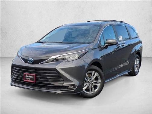 2025 Toyota Sienna XLE