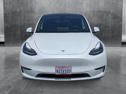 2022 Tesla Model Y Long Range Dual Motor All-Wheel Drive