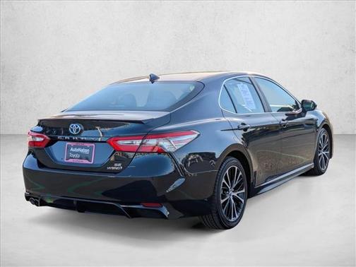2019 Toyota Camry Hybrid SE