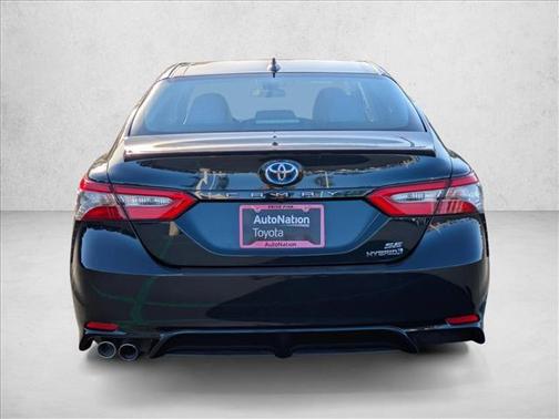 2019 Toyota Camry Hybrid SE