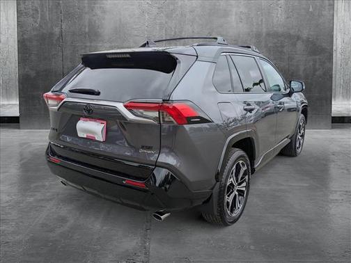 2025 Toyota RAV4 Hybrid SE