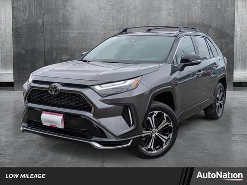 2025 Toyota RAV4 Hybrid SE