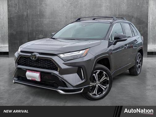 2025 Toyota RAV4 Hybrid SE