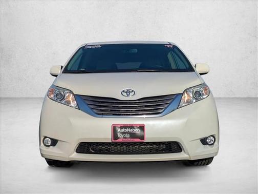2017 Toyota Sienna XLE Premium