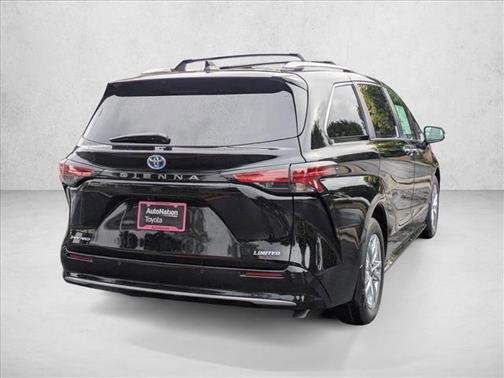 2025 Toyota Sienna Limited