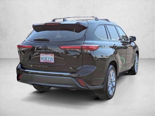 2022 Toyota Highlander Limited