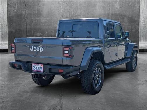 2021 Jeep Gladiator Overland