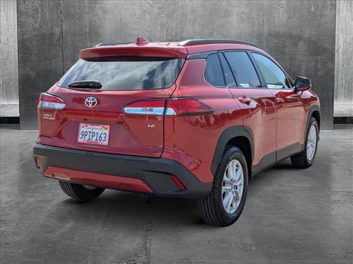 2024 Toyota Corolla Cross LE