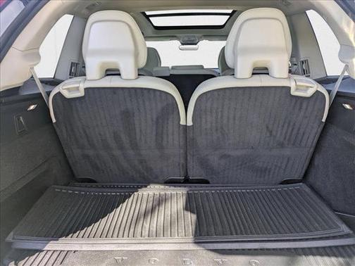 2023 Volvo XC90 B5 Core