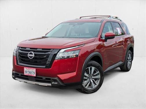2024 Nissan Pathfinder SL FWD