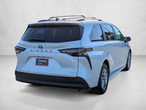 2025 Toyota Sienna XLE 7 Passenger