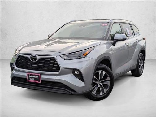 2024 Toyota Highlander XLE