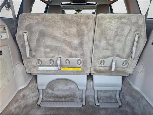 Gold 2008 Toyota Sienna XLE