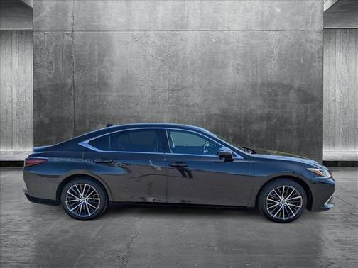 2022 Lexus ES 350 Base
