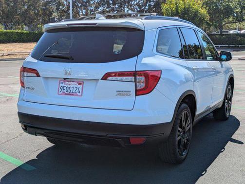 2022 Honda Pilot AWD Special Edition