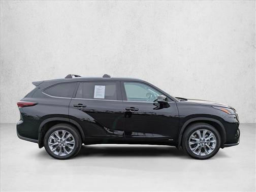 2024 Toyota Highlander Hybrid Limited