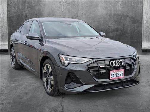 2022 Audi e-tron Sportback S line Premium